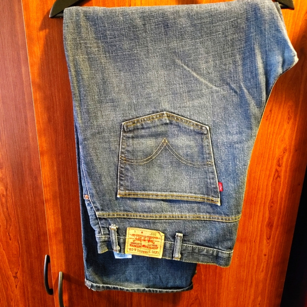 Levi's